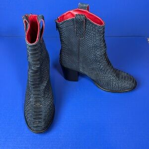Gorgeous Alcalas Leather Reptile Pattern Mid Calf Heeled Boots 10